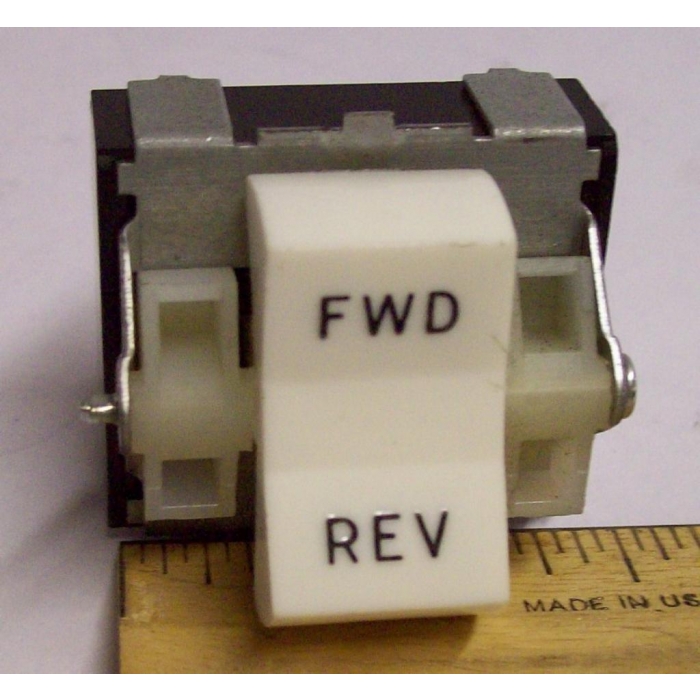 Cutler-Hammer / Eaton  - 8130K20J15V51 - 3 Position DPDT On/Off/On Motor Reversing Rocker Switch 6A 125 VAC