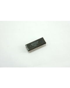 MAXIM - ICL7135CPI - IC, A/D converter. 4-1/2 Digit. Used.